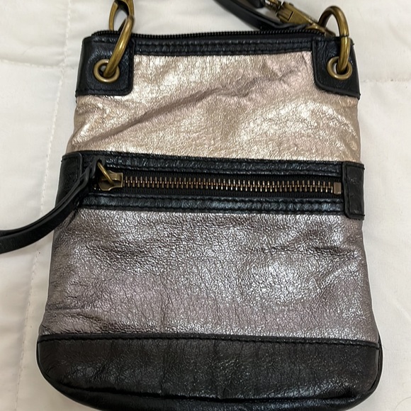 The Sak Metallic Purse - Picture 3 of 13